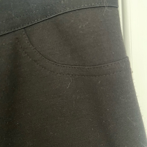 T Tahari Black pull on pants size XL - Picture 3 of 7